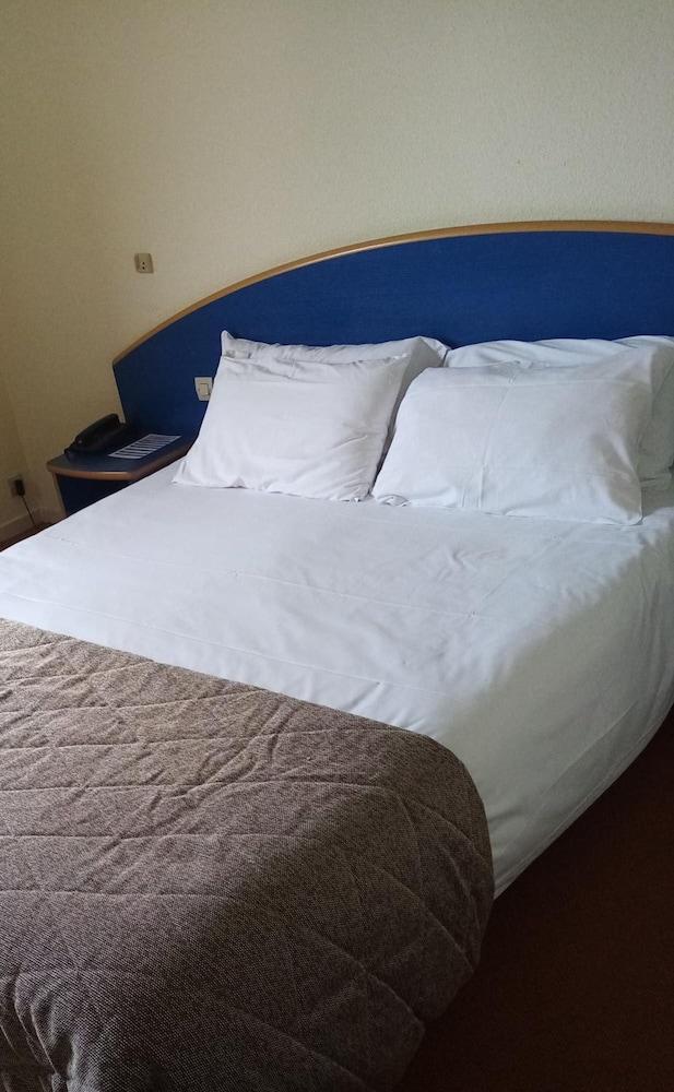 Cit'Hotel Les Alizes Limoges Eksteriør billede